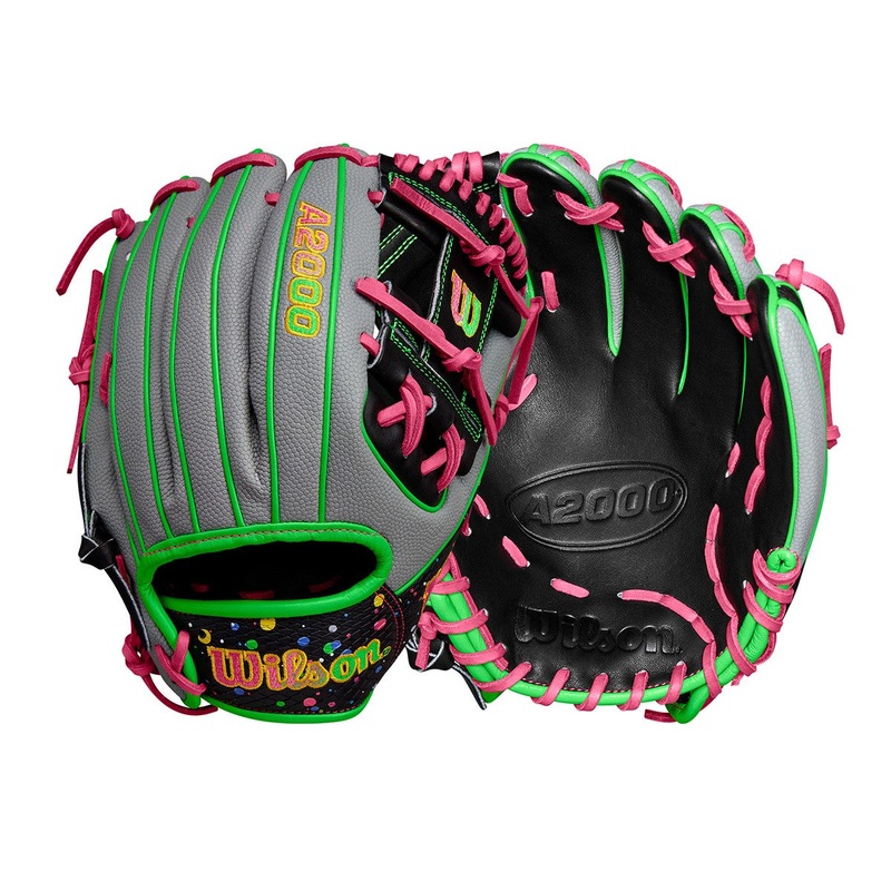 Wilson Winter 2024 A2000 1786 Super Skin 11.5″ Baseball Infield Glove THROWS RIGHT