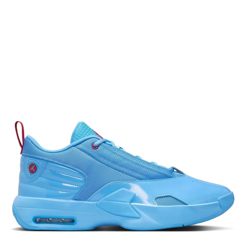 Air Jordan Max Aura Low Top Flat Heel Sneakers 9 (44) Wht/Blk/Red