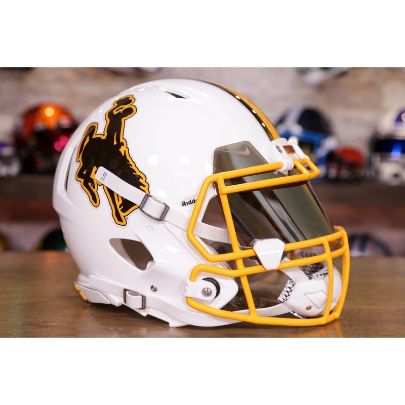 Wyoming Cowboys Riddell Speed Authentic Helmet – GG Edition 00267