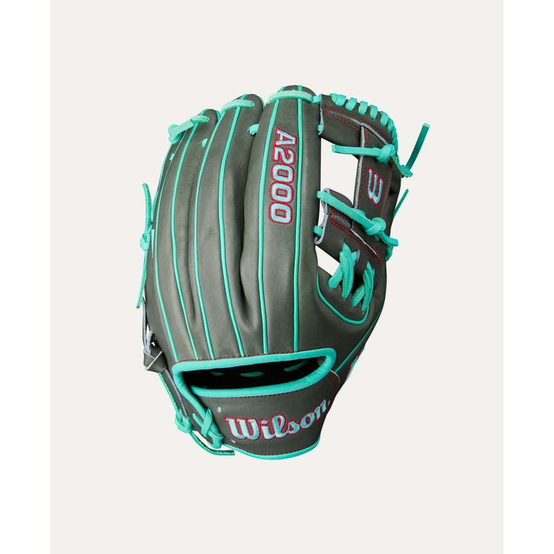 2025 Wilson A2000 Summer 1975 11.75″ Infield Baseball Glove RHT