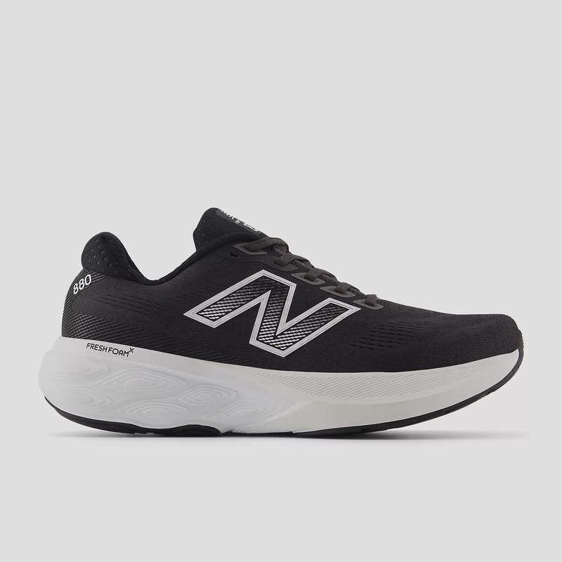 New Balance Mens Fresh Foam X 880v15 (2E) – Black/White US 8.5